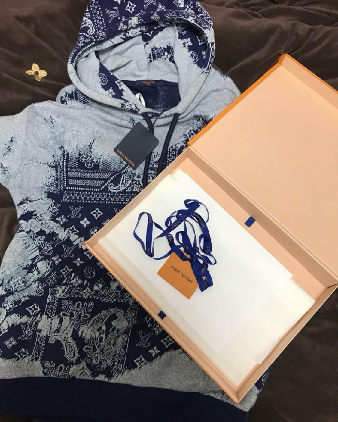 LOUIS VUITTON ルイヴィトン モノグラムバンダナ ショートスリーブ