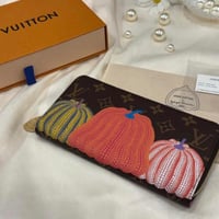 LOUIS VUITTON ルイヴィトン × 草間彌生コラボ モノグラム カーゴ
