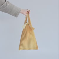 数量限定　TATE PLEATS 卯の花/深支子　リサイクルポリエステル S