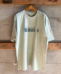 5942 「What a」TEE　(セージグリーン)