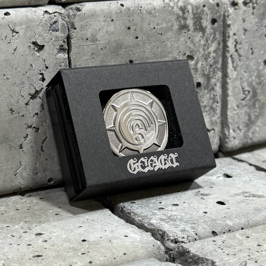 Janitor Emblem Pin - SILVE ガチアクタ 限定 Janitor Emblem Pin - SILVE ガチアクタ 限定 - メルカリ