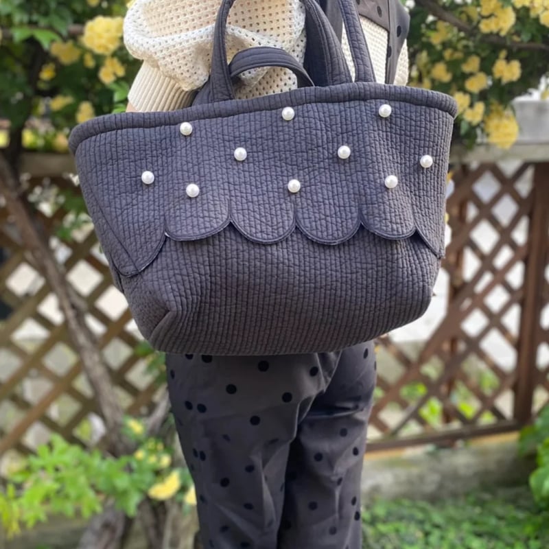 Parl scallop Nubi bag black | Ma cherie