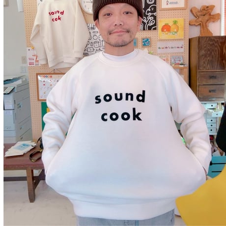 受注発注品｜sound cook トレーナー（白黒）｜フロッキープリント