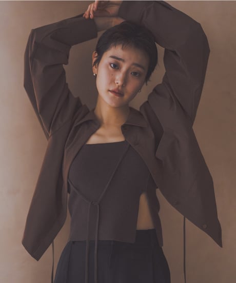 Back Cropped Design Shirt