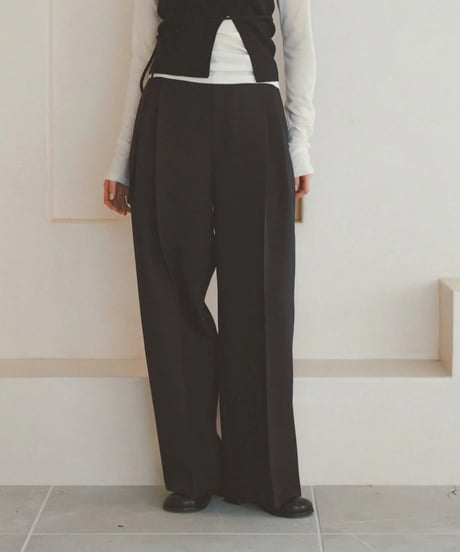 Design Belt Hole Slacks