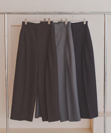 Design Belt Hole Slacks