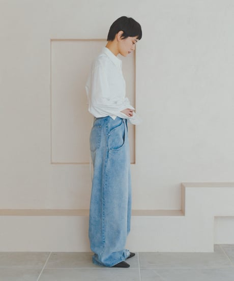 Back Cropped Design Shirt