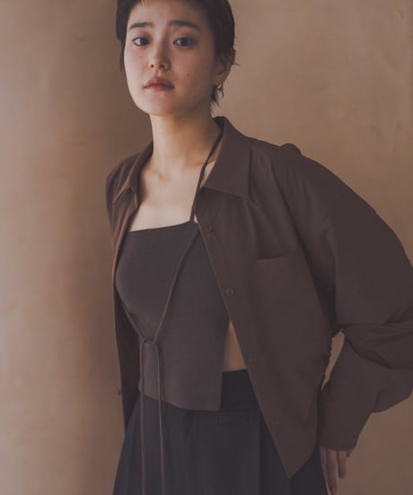 Back Cropped Design Shirt