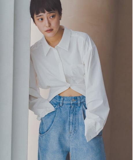 Back Cropped Design Shirt