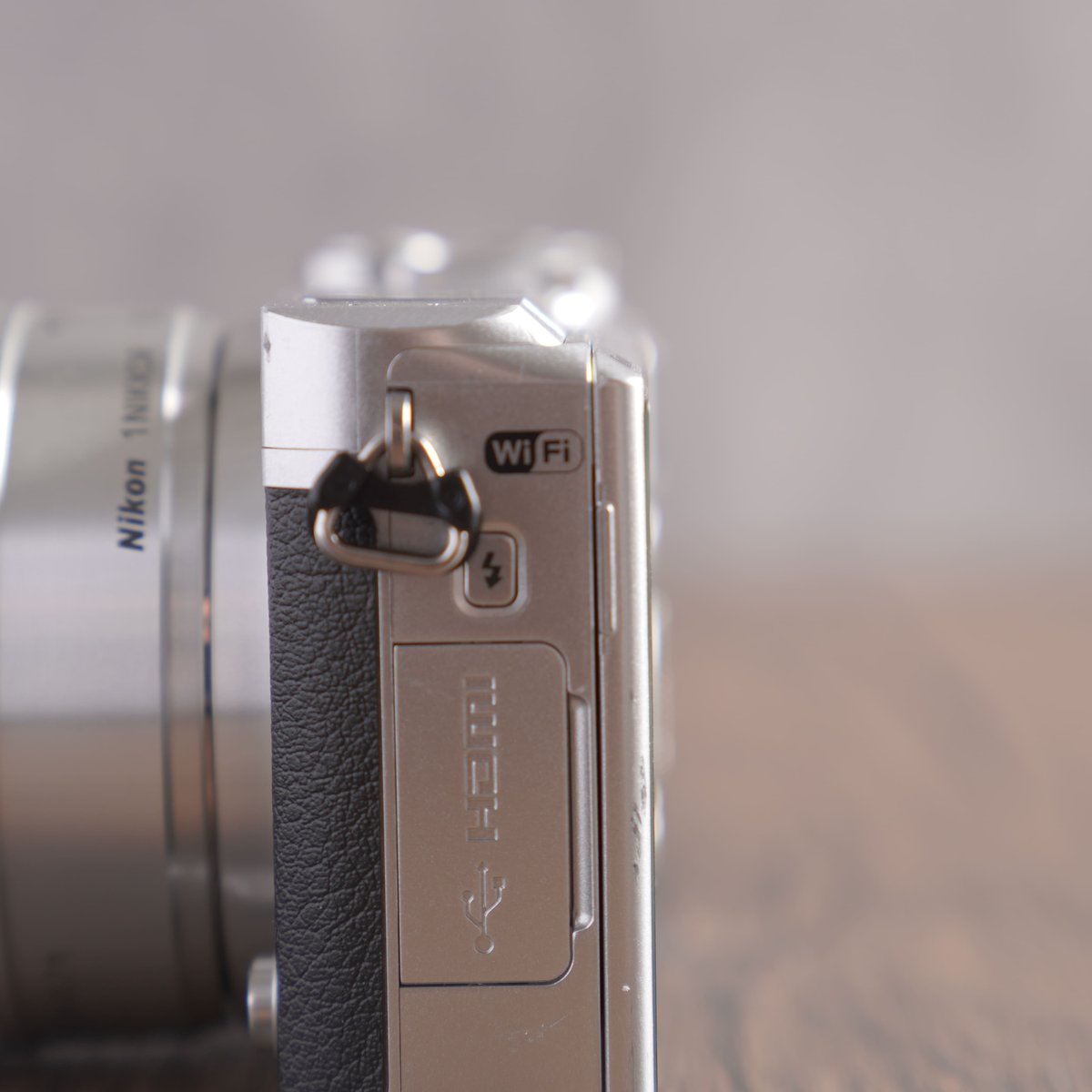 ✨ショット数2231回で新品級✨WiFi転送✨Nikon 1 J5 034-1 | CAMEL
