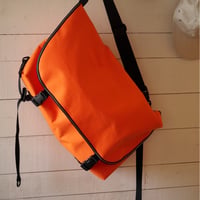 BLINK  "CANVAS MESSENGER BAG"