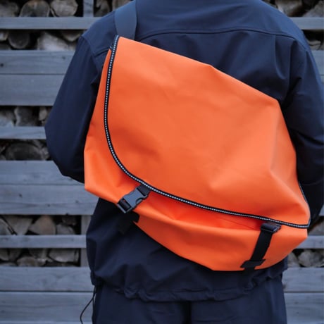 BLINK  "CANVAS MESSENGER BAG"