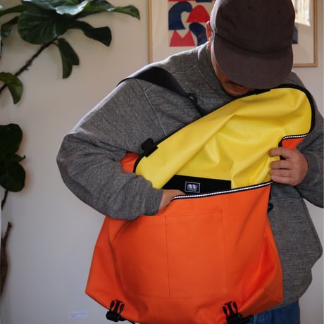 BLINK  "CANVAS MESSENGER BAG"