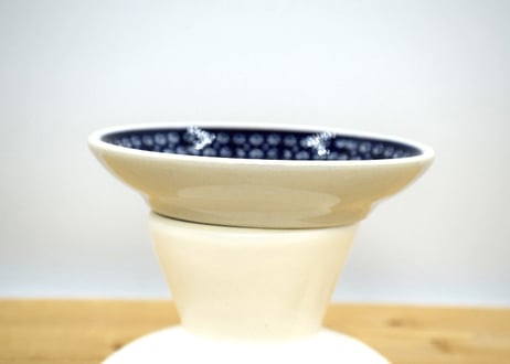 ポーランド食器（ポーリッシュポタリー）　丸皿１０ｃｍ　マヌファクトゥラ社『ブルーデイジー』