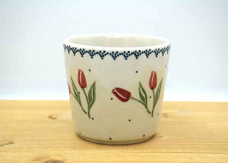 ポーランド食器（ポーリッシュポタリー）ストレートカップM　マヌフラトゥラ社『チューリップの花が♪』