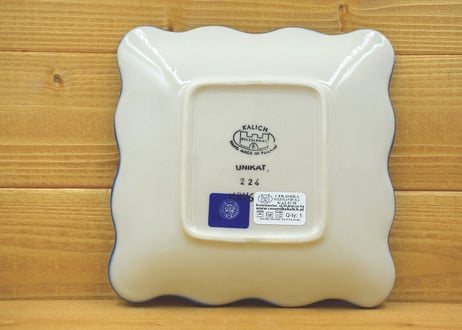 ポーランド食器（ポーリッシュポタリー）　角皿　フリル　カリヒ社『ベビーフラワー』