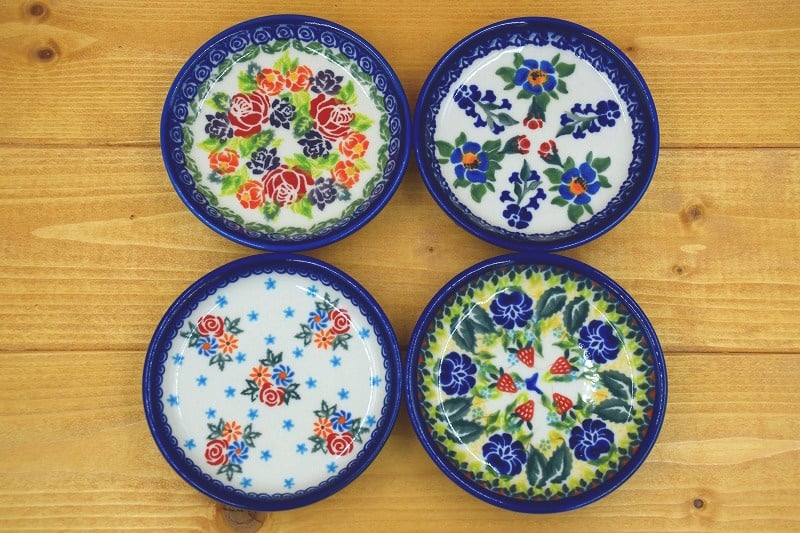 ○M46○ポーランド製　輪花オーバル浅鉢【未使用】ハンドメイド　かわいい　北欧 ポーランド食器（ポーリッシュポタリー） 丸皿10cm カリヒ社