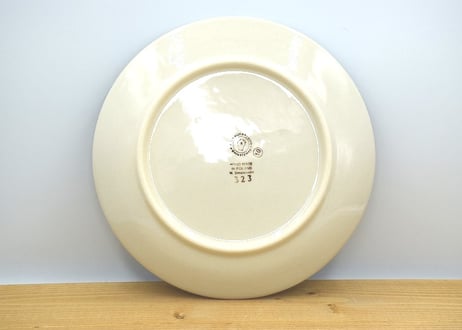 ポーランド食器（ポーリッシュポタリー）　丸皿２２ｃｍ　マヌファクトゥラ社『さくらんぼ　かわいい！！』