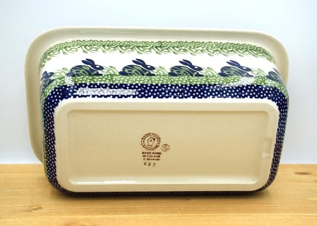 ポーランド食器（ポーリッシュポタリー）　パン・ケーキ型　マヌファクトゥラ社『うさぎさん　いっぱいね！』