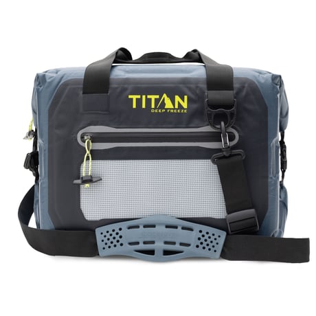 Titan Deep Freeze 30 Can Air クーラーボックス