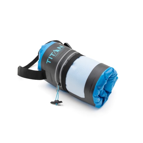 Titan Deep Freeze 30 Can Air クーラーボックス