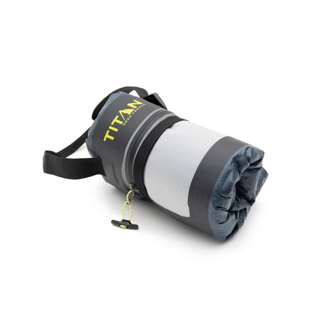 Titan Deep Freeze 30 Can Air クーラーボックス