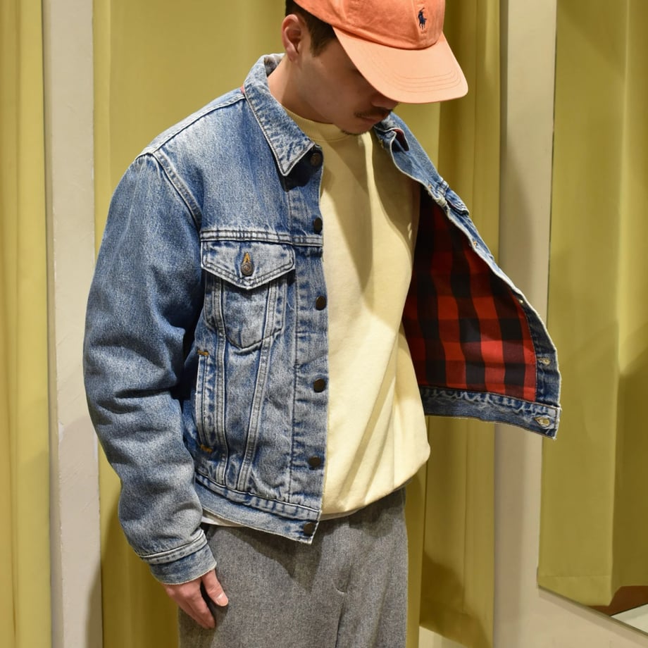 697c890ee8c4f810491a7454