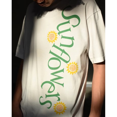 90's Elizabeth Arden "Sunflowers" S/S T- Shirt