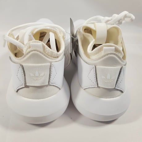 adidasレディーススニーカー