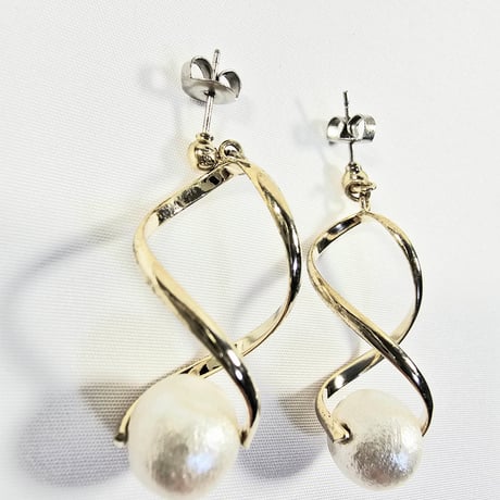 GOLDパールピアス