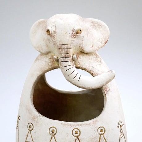 象のプランター〈Elephant Planter〉／陶芸家 はらかおり｜ハンドメイド陶器の植木鉢