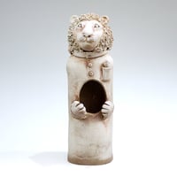 ライオンの花入れ〈Lion Vase〉／陶芸家 はらかおり｜ハンドメイド陶器の花器