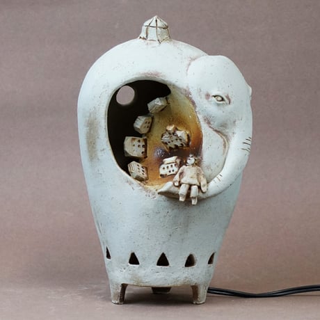 灯り／ゾウ〈Elephant Lamp〉／陶芸家 はらかおり｜ハンドメイドのルームランプ