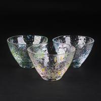 江戸硝子 酒器｜光彩盃 三色セット〈花霞・緑風・蒼天〉ぐい呑み3点組