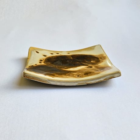 プレート14