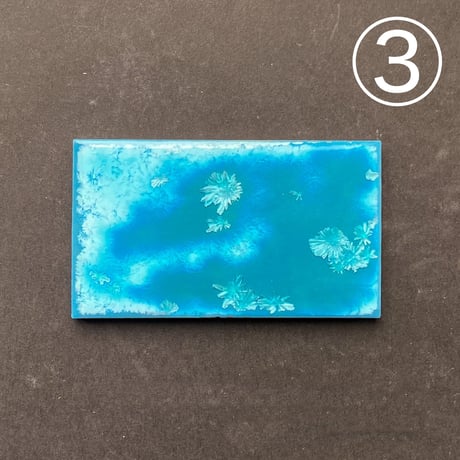 結晶（水色）