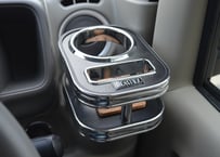 DA17エブリィ用　カップホルダー　（運転席・助手席の両方へ使用可能）