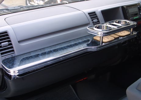 ２００系ハイエース３型ナローボディ用　フロントグリル　LS-LINE