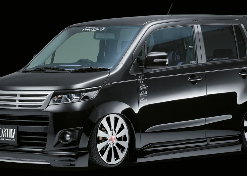 【塗装済】スズキ　ワゴンRスティングレー ハーテリー フロントグリル　アイライン ワゴンR スティングレー（MH55S）】フロントグリル（カメラ有車