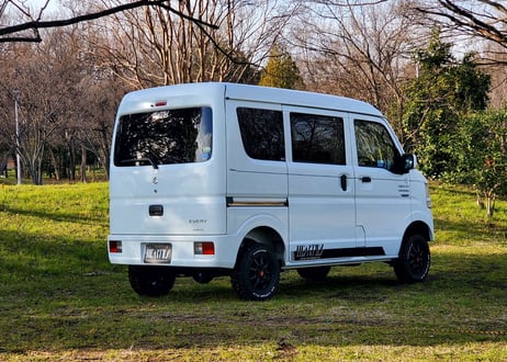 DA64/17V　エブリィバン　テールアイライン LS-LIINE