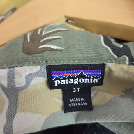 Y599 patagonia　マウンテンパーカー　キッズ