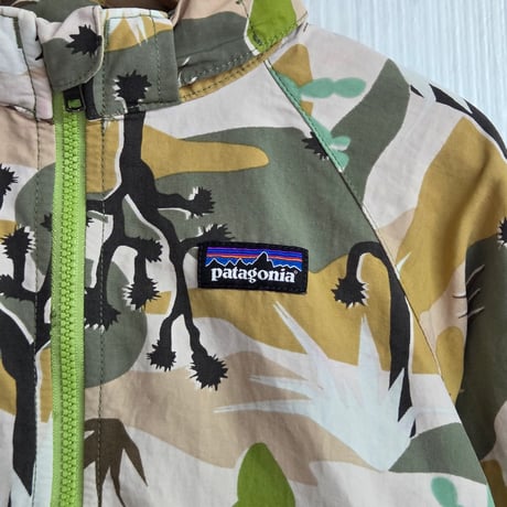 Y599 patagonia　マウンテンパーカー　キッズ