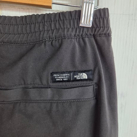 Y872 ザノースフェイス　ジョガーパンツ