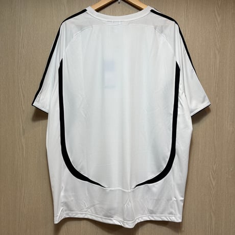 T1010 アディダスオリジナルス　Tシャツ