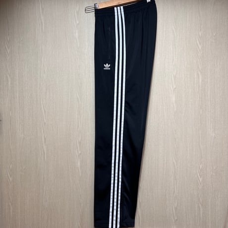 D727 アディダスオリジナルス　トラックパンツ