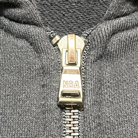 D742 NBA ジップパーカー