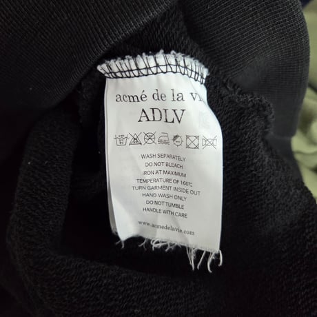 Y591 ADLV パーカー