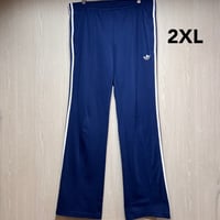 D703 アディダスオリジナルス　トラックパンツ