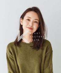 ナチュラルストレート×かきあげ前髪