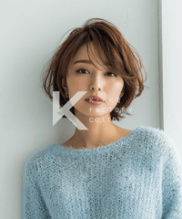 くびれシルエットの大人美人ショート